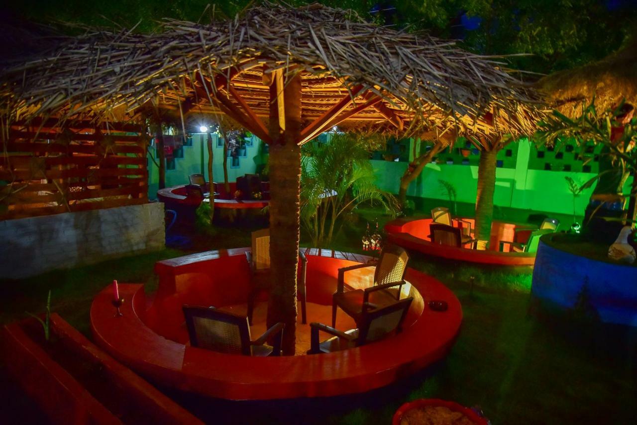 باتيكالوا Neem Garden Guest House المظهر الخارجي الصورة