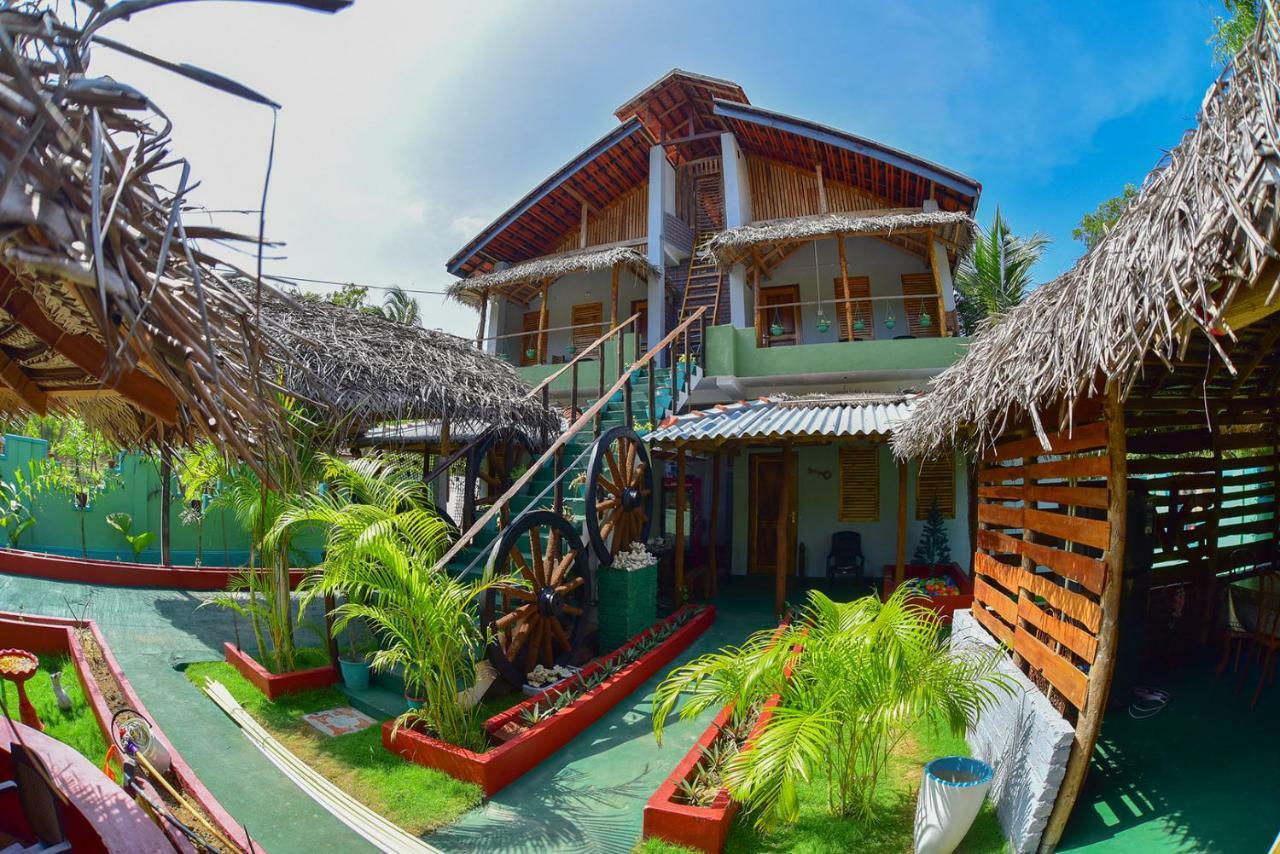 باتيكالوا Neem Garden Guest House المظهر الخارجي الصورة